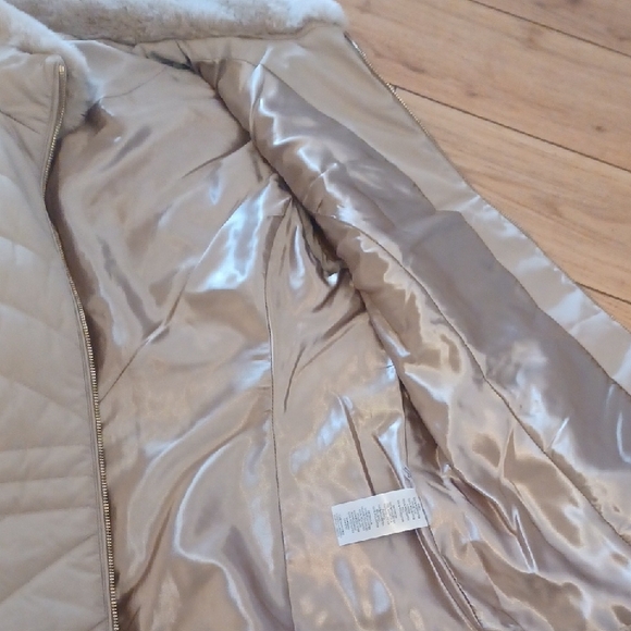 Calvin Klein Tan Faux Fur Vest Quilted MED NWOT Full ZIPPER - Picture 5 of 7